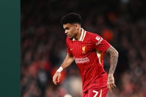 开云官网-助攻制胜球！官方：迪亚斯当选利物浦1-0埃弗顿队内最佳球员