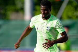 开云app-世体：巴萨18岁后卫法雷即将签约至2028年，只等俱乐部官宣