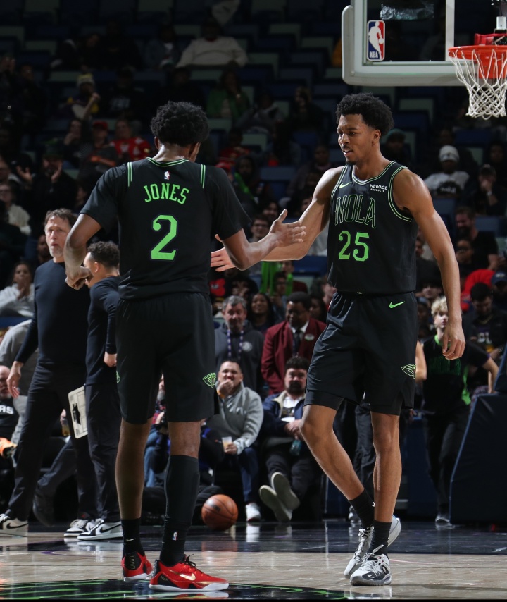 开云官网-美记：鹈鹕对琼斯要价2首轮 对墨菲要价3首轮 还要搭潜力年轻球员